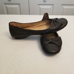 Naturalizer N5 Comfort Black Leather Cap Toe Ballet Flats, Size 8N